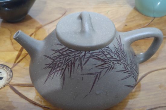 沖泡肉桂用紫砂壺還是蓋碗，武夷巖茶肉桂可以用紫砂壺沖泡嗎？