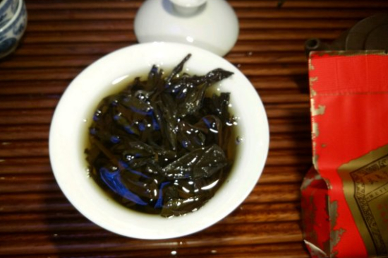 肉桂可以用紫砂壺沖泡嗎，紫砂壺能泡武夷巖茶肉桂用嗎？