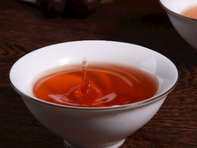 女人長(zhǎng)期喝紅茶好不好，女人喝紅茶的功效