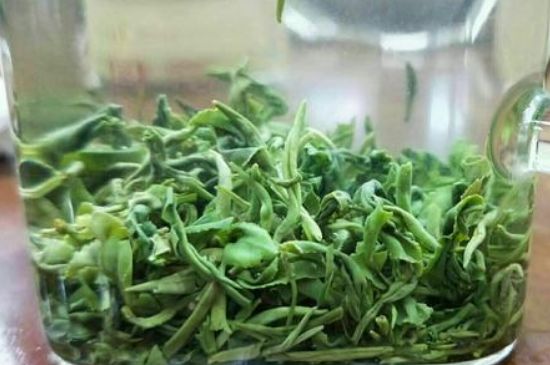 什么茶葉容易放香精，香精茶有什么危害？