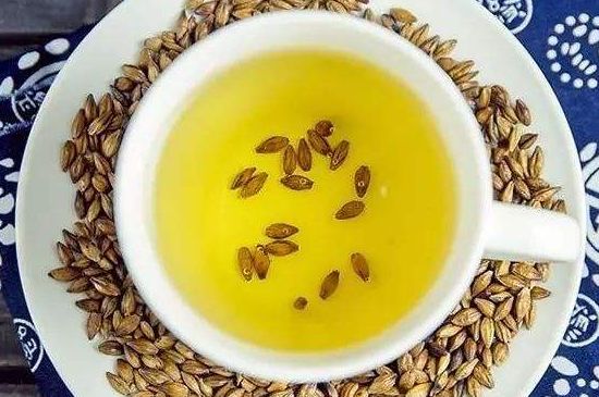 飯店喝的聞起很香的茶，餐館里的蕎麥茶還是大麥茶？