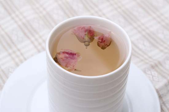 怎么判斷玫瑰花茶好不好，玫瑰花茶怎么樣鑒別