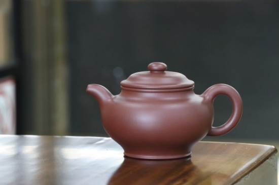 剛買的紫砂壺要怎么開壺養(yǎng)壺，<a href=http://www.car-candy.com/chaju/zisha/ target=_blank class=infotextkey>紫砂壺開壺</a>與養(yǎng)壺的方式方法