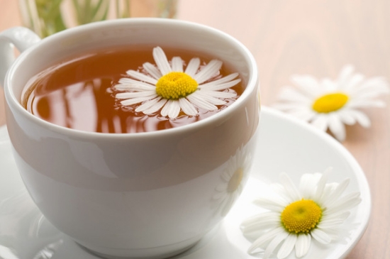 經(jīng)常菊花泡水好嗎，喝菊花茶有什么好處？