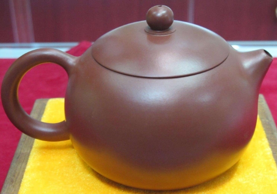 宜興紫砂壺四大經(jīng)典壺型叫什么，傳統(tǒng)紫砂四大名壺介紹