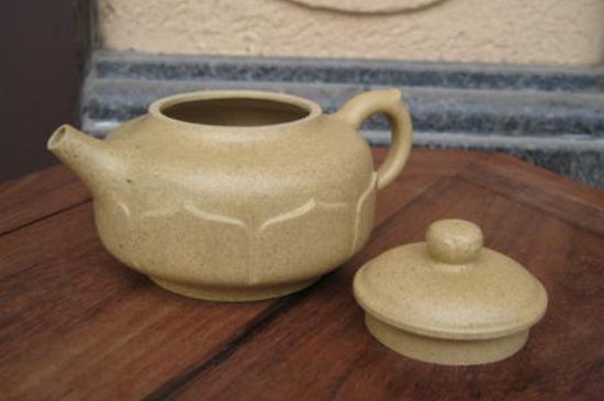 本山綠泥怎么分辨真假，真正的本山綠泥紫砂壺怎么鑒別？