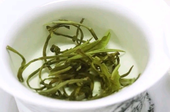 茉莉香珠跟龍珠有什么區(qū)別嗎，茉莉龍珠和茉莉香珠那個(gè)好？