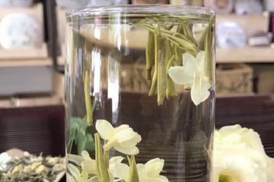 茉莉龍珠保質(zhì)期多長(zhǎng)時(shí)間，茉莉龍珠茶放幾年了還能喝嗎？