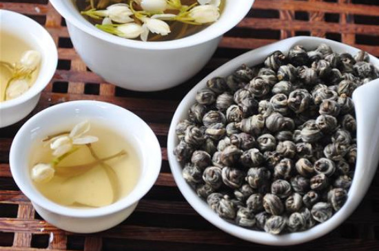 茉莉龍珠一次泡幾顆，茉莉龍珠一一杯放幾顆