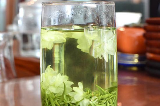 炒花飄雪是什么茶，花茶炒花是什么意思