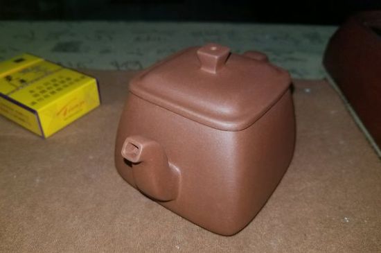 手工紫砂壺和模具壺有什么區(qū)別，快速鑒別手工壺模具壺