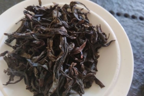 為什么喝巖茶會(huì)上火，巖茶喝多上火怎么辦？