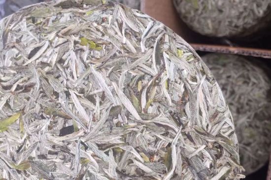 7年壽眉和2年白牡丹哪個(gè)好，老白茶壽眉與白牡丹的口感區(qū)別