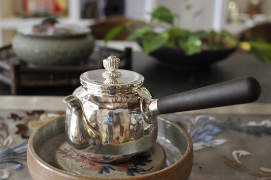 黑茶用什么壺煮最好，黑茶用什么煮效果好？