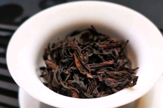 長期喝巖茶會(huì)上火嗎？巖茶這樣喝了容易上火！