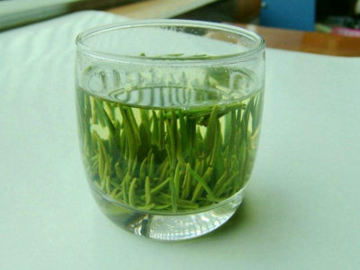 竹葉青茶怎么樣，檔次較高味道略苦價格比較貴