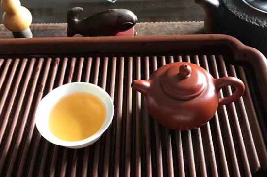 正山小種適合女人喝嗎，女人經(jīng)常喝正山小種茶好嗎