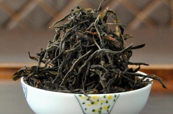 蜜蘭香和鴨屎香區(qū)別，鳳凰單樅鴨屎香vs蜜蘭香圖片對(duì)比