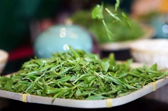 單樅茶什么季節(jié)最好喝，鳳凰單叢茶春茶好還是秋茶好？