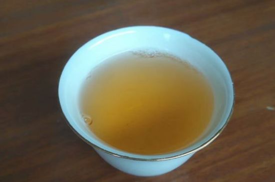 黑茶排濕毒的身體表現(xiàn)，喝黑茶排毒反應(yīng)癥狀