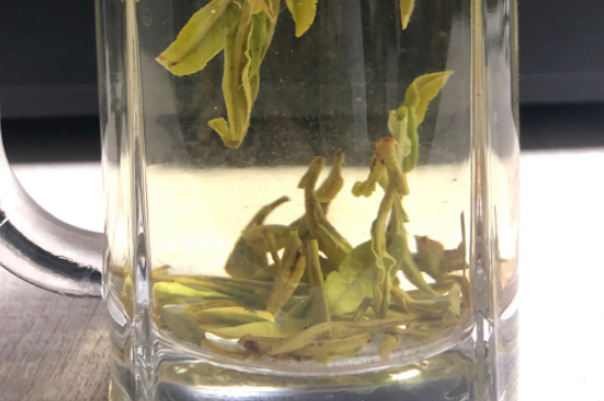 西湖龍井茶頭采和二采區(qū)別，明前龍井一采和二采什么味道？