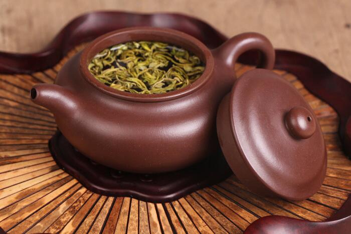 紫砂壺如何開壺，正確的<a href=http://www.car-candy.com/chaju/zisha/ target=_blank class=infotextkey>紫砂壺開壺</a>方法