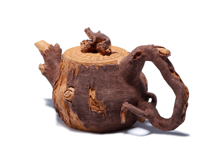 仿木外皮紫砂壺，創(chuàng)意木樁手工雕刻紫砂壺
